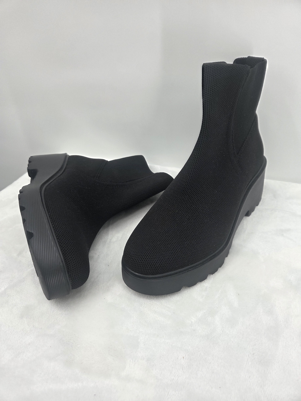 VIVAIA Everly Black Chunky Platform Knit Ankle Boots Women US 8 EU 39